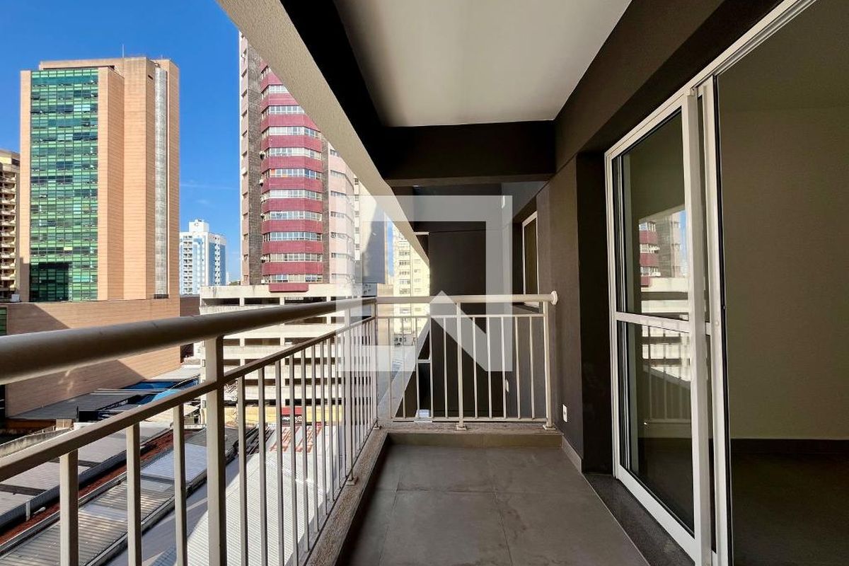 Apartamento à Venda - Centro, 1 Quarto,  40 m2 em , Campinas - sp | SoloBR