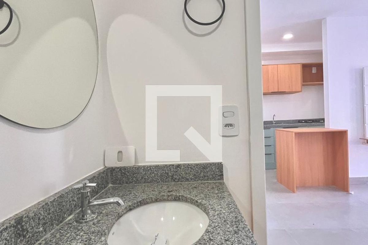 Apartamento à Venda - Centro, 1 Quarto,  40 m2 em , Campinas - sp | SoloBR