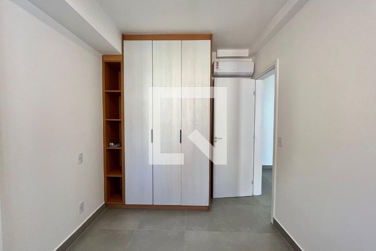 Apartamento à Venda - Centro, 1 Quarto,  40 m2 em , Campinas - sp | SoloBR