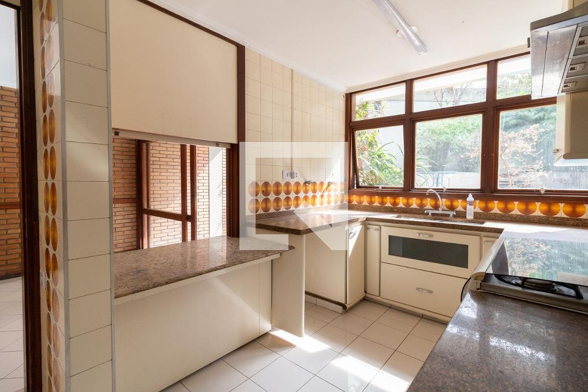 Casa, 3 quartos, 308 m² - Foto 34