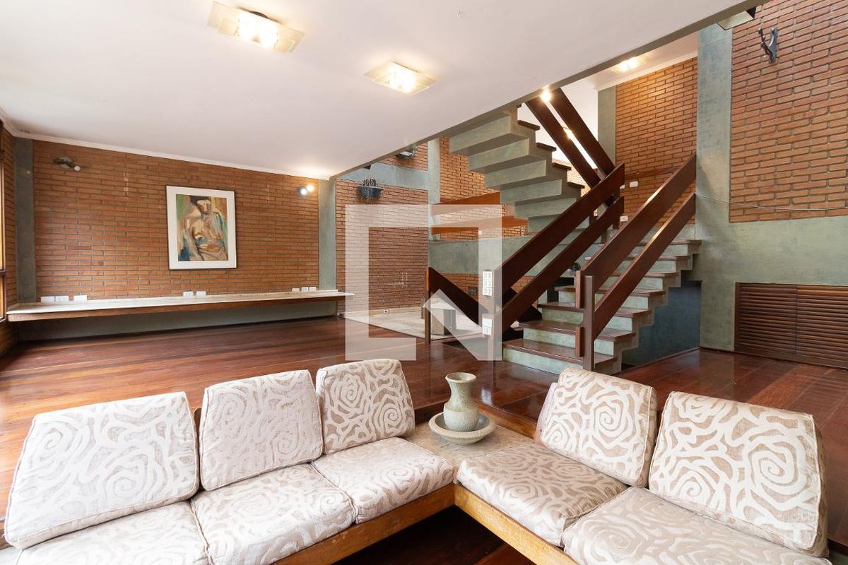Casa, 3 quartos, 308 m² - Foto 2