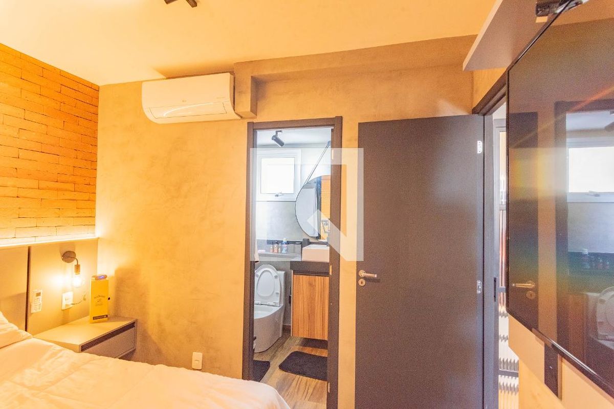 Apartamento à Venda - Centro, 1 Quarto,  46 m2 em , Campinas - sp | SoloBR