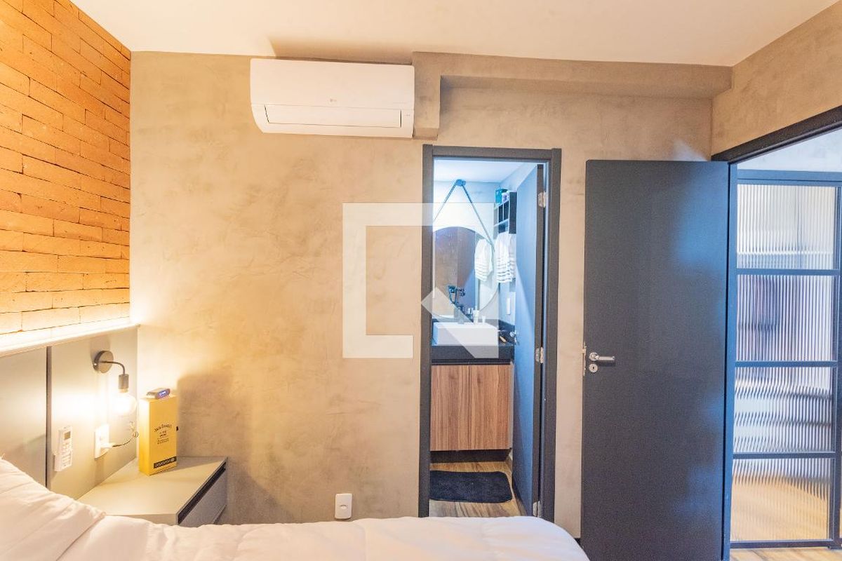 Apartamento à Venda - Centro, 1 Quarto,  46 m2 em , Campinas - sp | SoloBR