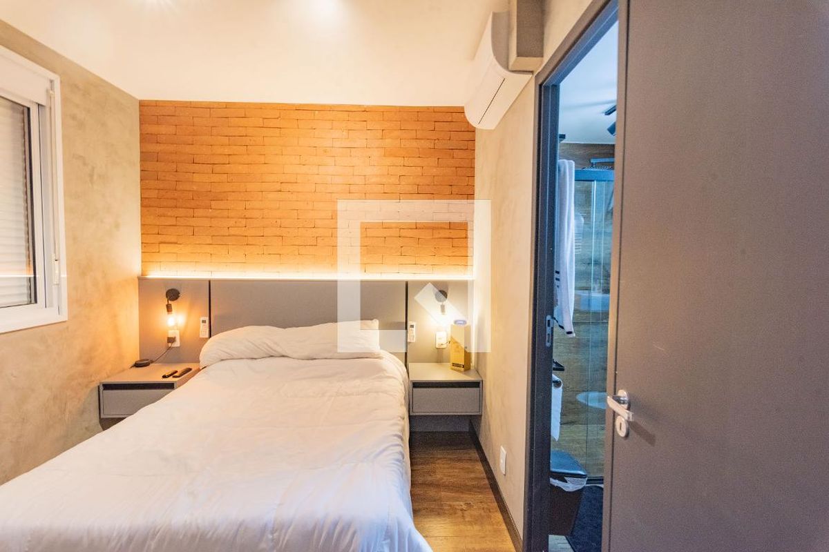 Apartamento à Venda - Centro, 1 Quarto,  46 m2 em , Campinas - sp | SoloBR