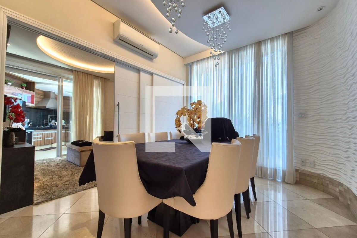 Casa à Venda - Swiss Park, 3 Quartos,  320 m2 em , Campinas - sp | SoloBR