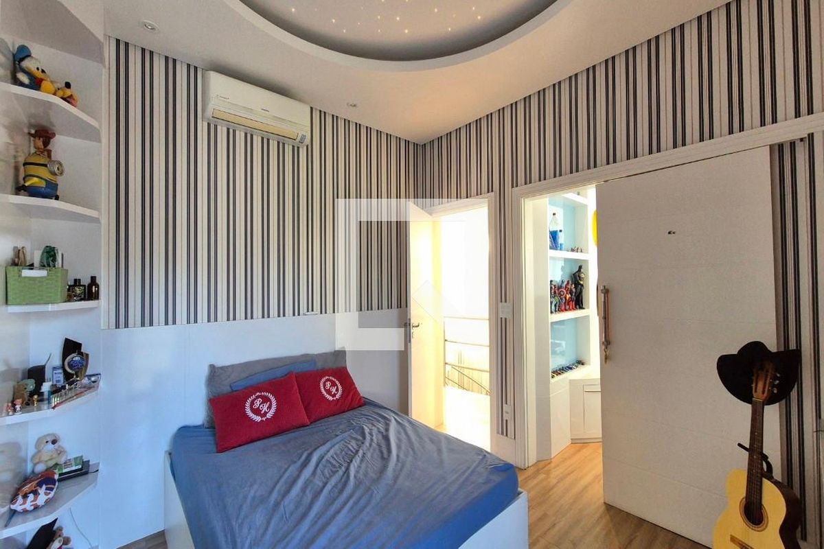 Casa à Venda - Swiss Park, 3 Quartos,  320 m2 em , Campinas - sp | SoloBR