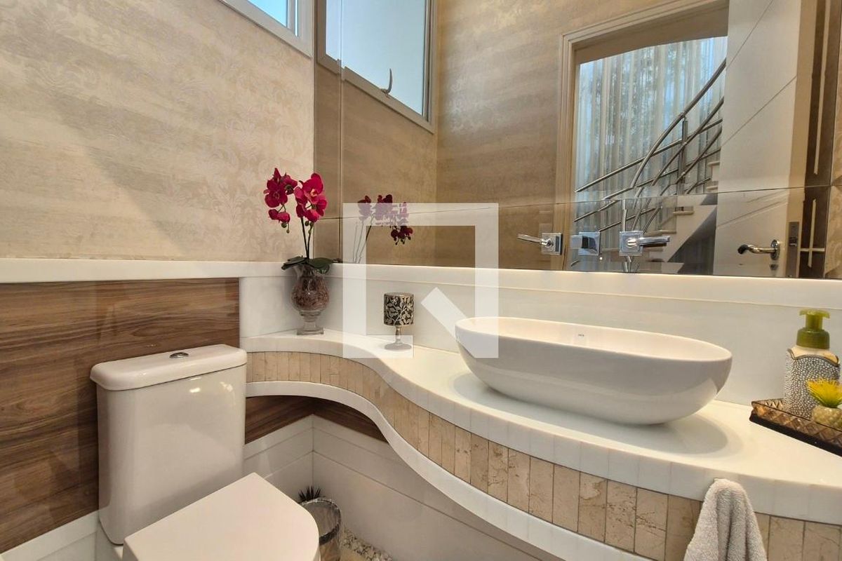 Casa à Venda - Swiss Park, 3 Quartos,  320 m2 em , Campinas - sp | SoloBR