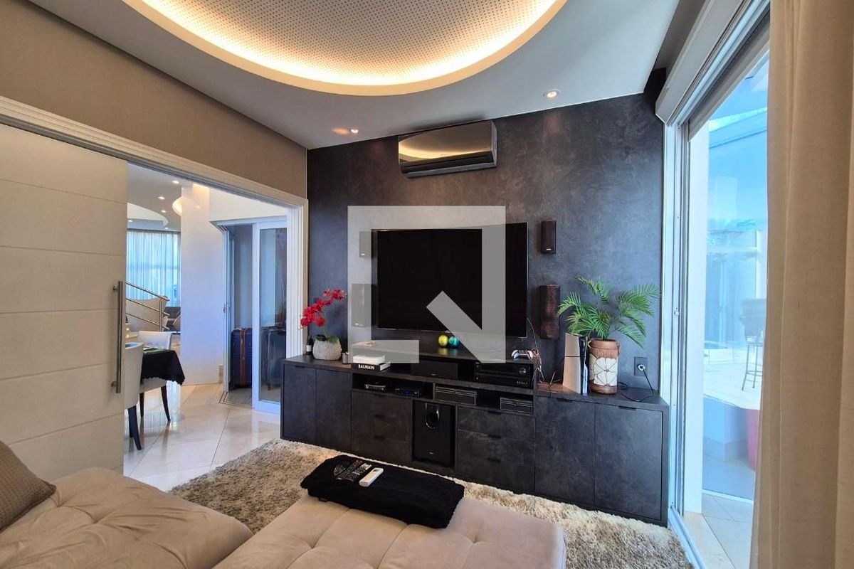 Casa à Venda - Swiss Park, 3 Quartos,  320 m2 em , Campinas - sp | SoloBR