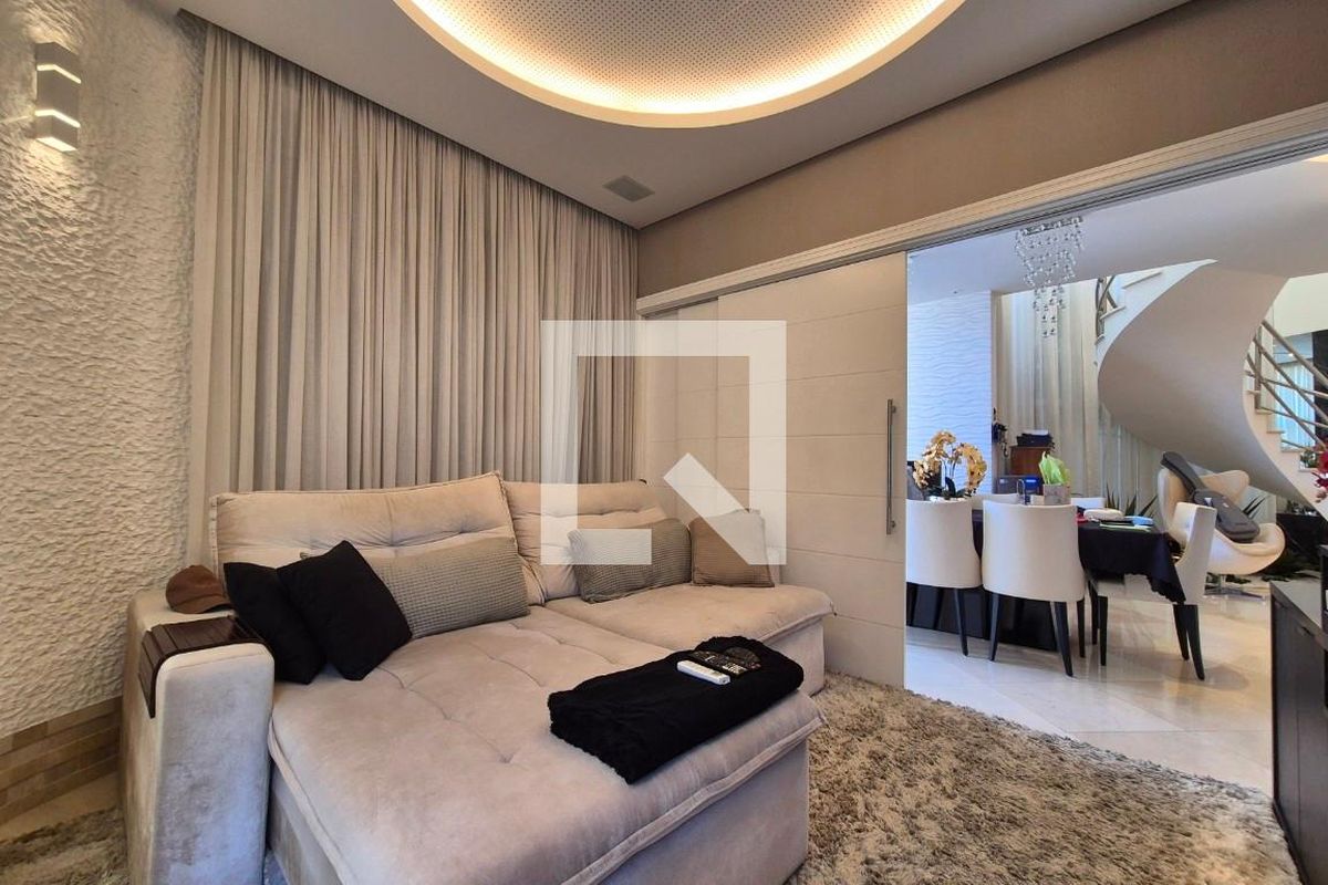 Casa à Venda - Swiss Park, 3 Quartos,  320 m2 em , Campinas - sp | SoloBR