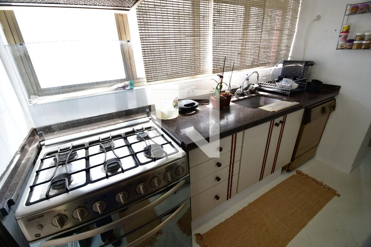 Apartamento à Venda - Cambuí, 3 Quartos,  140 m2 em , Campinas - sp | SoloBR
