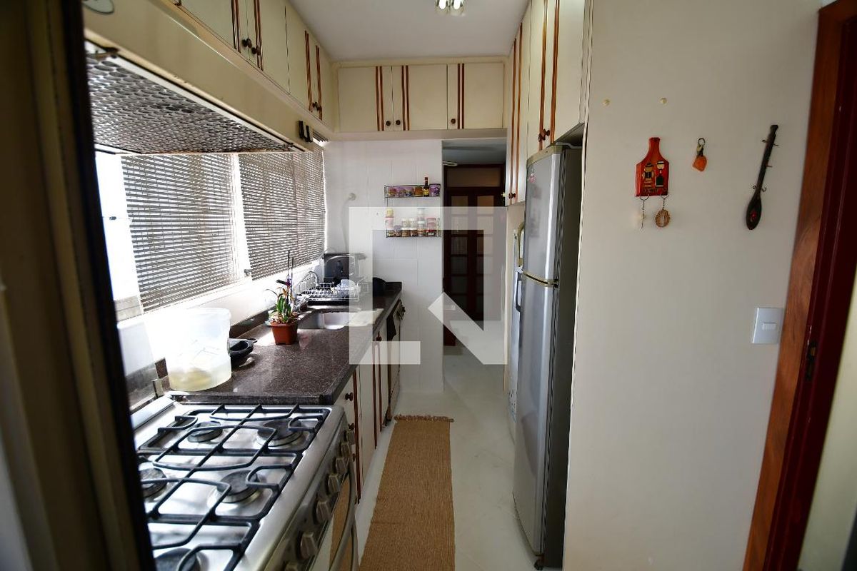 Apartamento à Venda - Cambuí, 3 Quartos,  140 m2 em , Campinas - sp | SoloBR