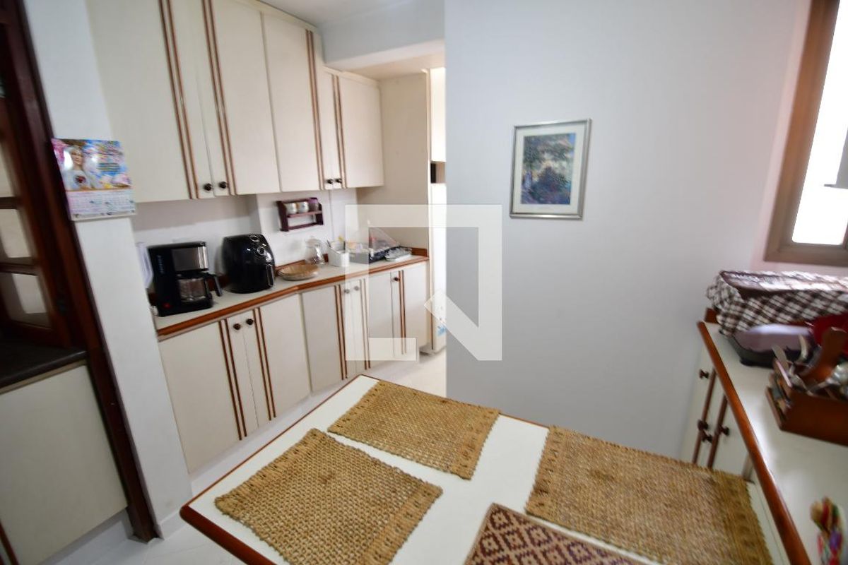 Apartamento à Venda - Cambuí, 3 Quartos,  140 m2 em , Campinas - sp | SoloBR