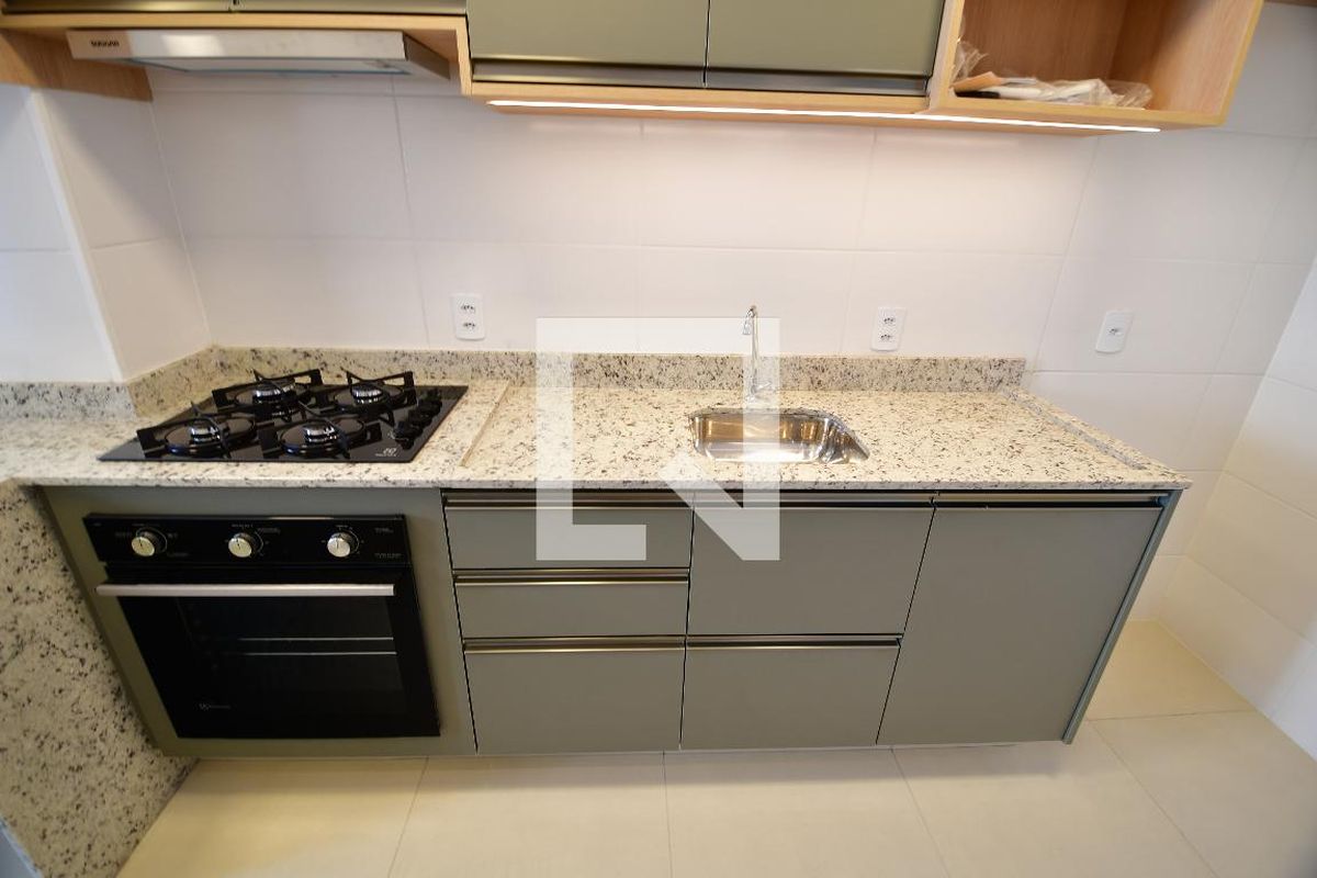 Apartamento à Venda - Mansões Santo Antônio, 2 Quartos,  60 m2 em , Campinas - sp | SoloBR