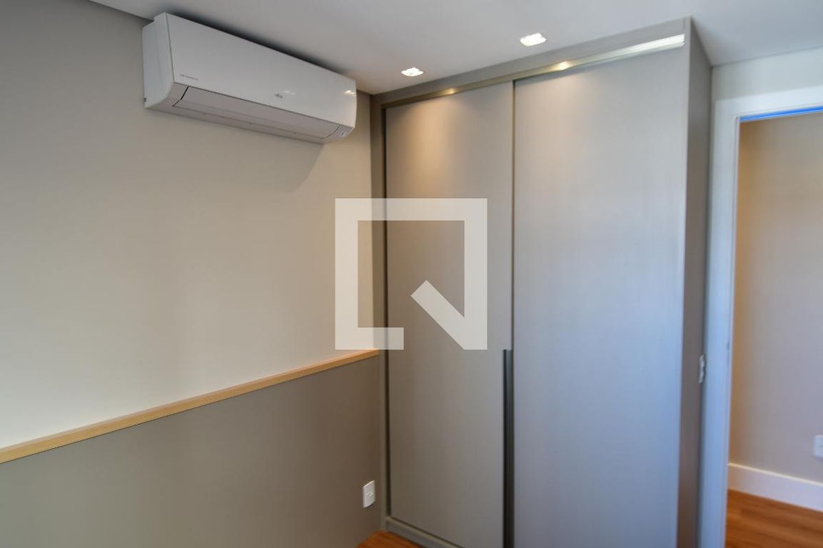 Apartamento à Venda - Mansões Santo Antônio, 2 Quartos,  60 m2 em , Campinas - sp | SoloBR