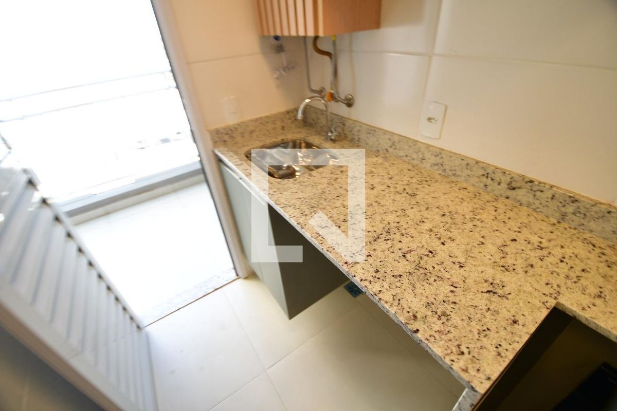 Apartamento à Venda - Mansões Santo Antônio, 2 Quartos,  60 m2 em , Campinas - sp | SoloBR