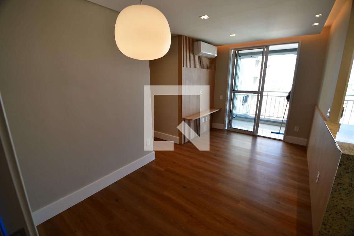 Apartamento à Venda - Mansões Santo Antônio, 2 Quartos,  60 m2 em , Campinas - sp | SoloBR