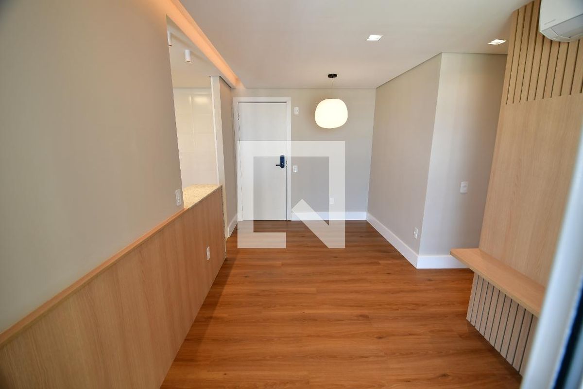 Apartamento à Venda - Mansões Santo Antônio, 2 Quartos,  60 m2 em , Campinas - sp | SoloBR
