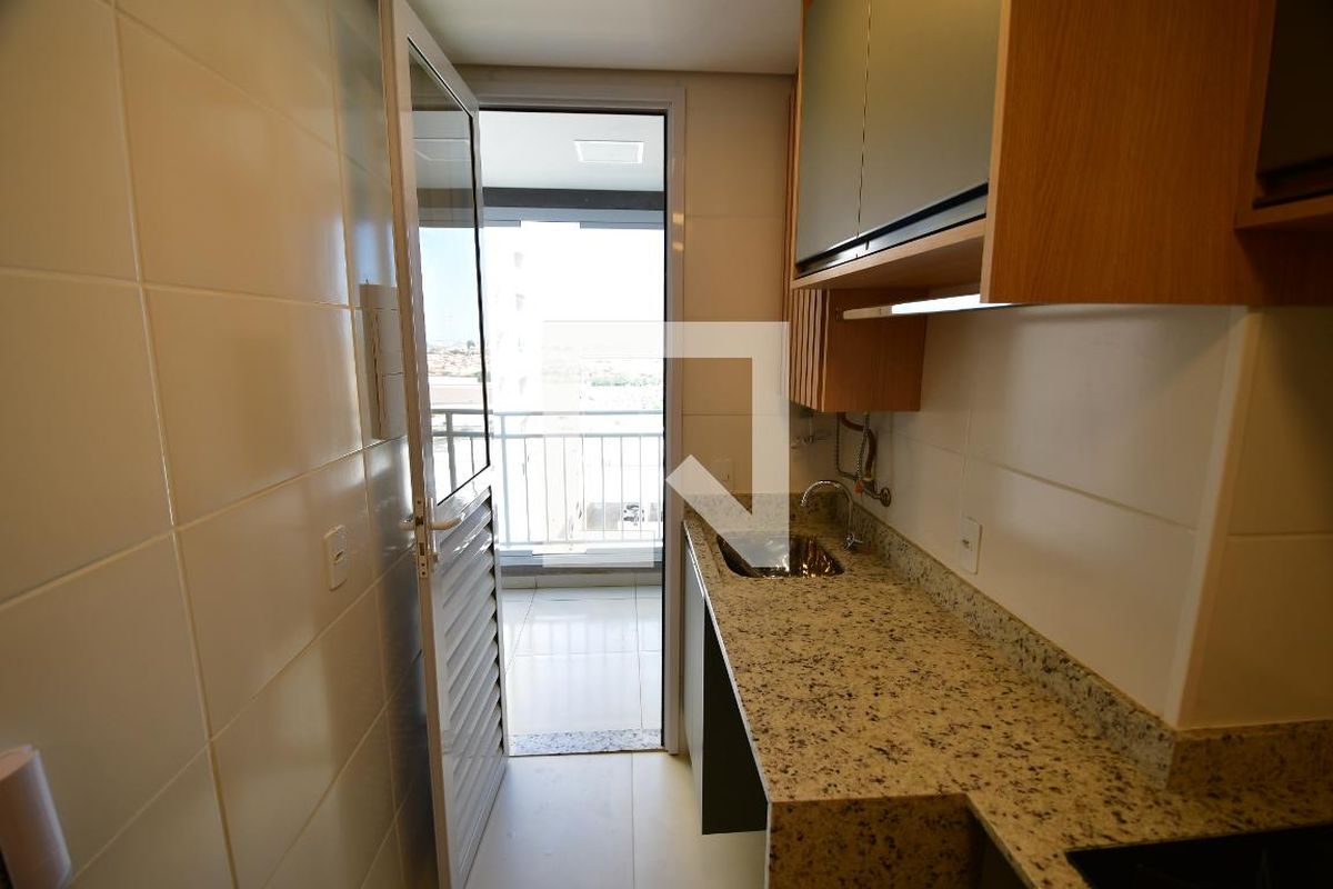 Apartamento à Venda - Mansões Santo Antônio, 2 Quartos,  60 m2 em , Campinas - sp | SoloBR