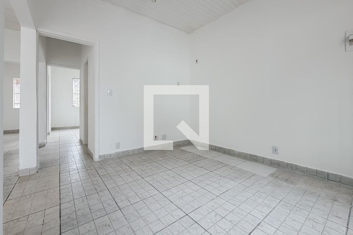 Casa, 4 quartos, 240 m² - Foto 13
