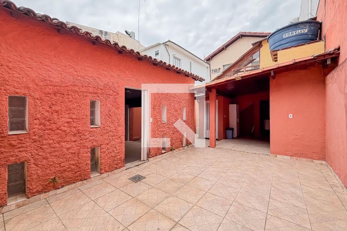 Casa, 4 quartos, 240 m² - Foto 42