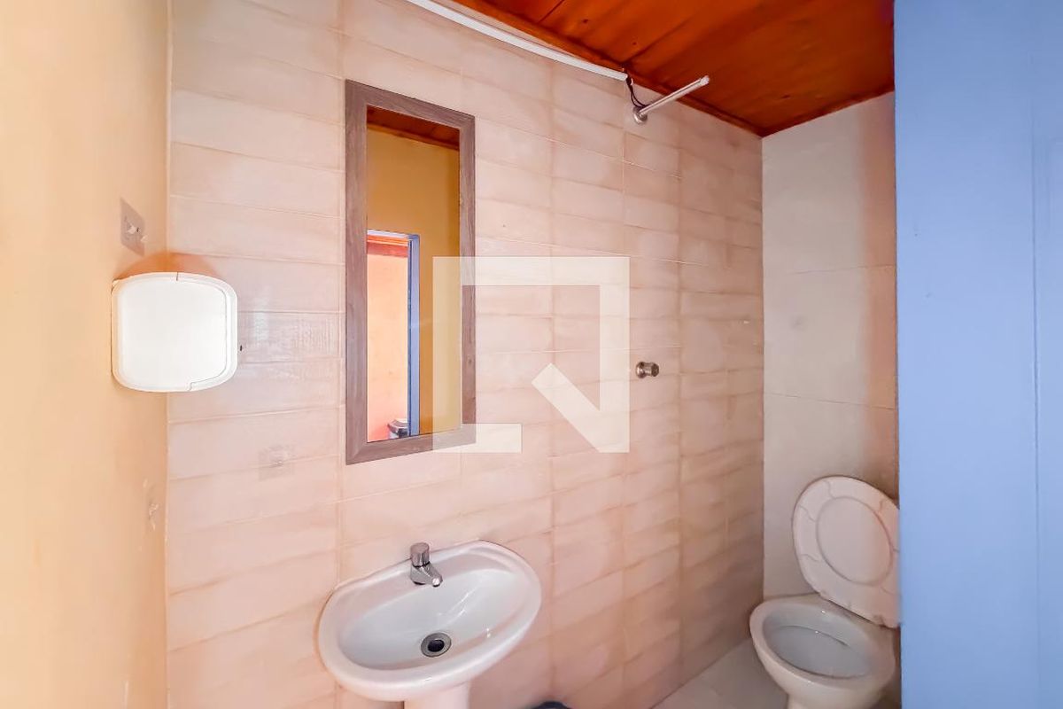 Casa, 4 quartos, 240 m² - Foto 46