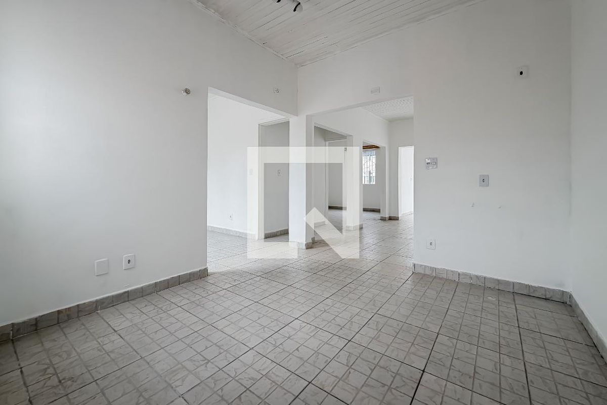 Casa, 4 quartos, 240 m² - Foto 9
