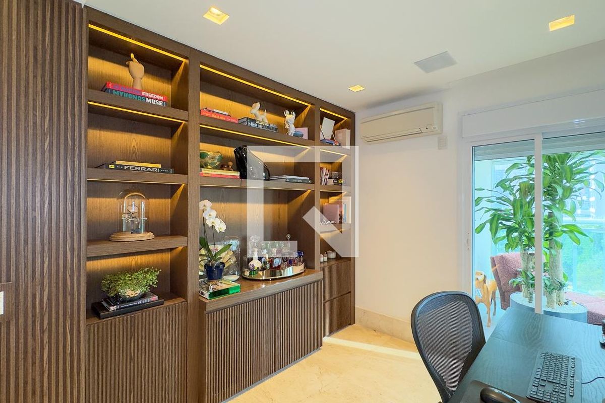 Apartamento, 3 quartos, 193 m² - Foto 4