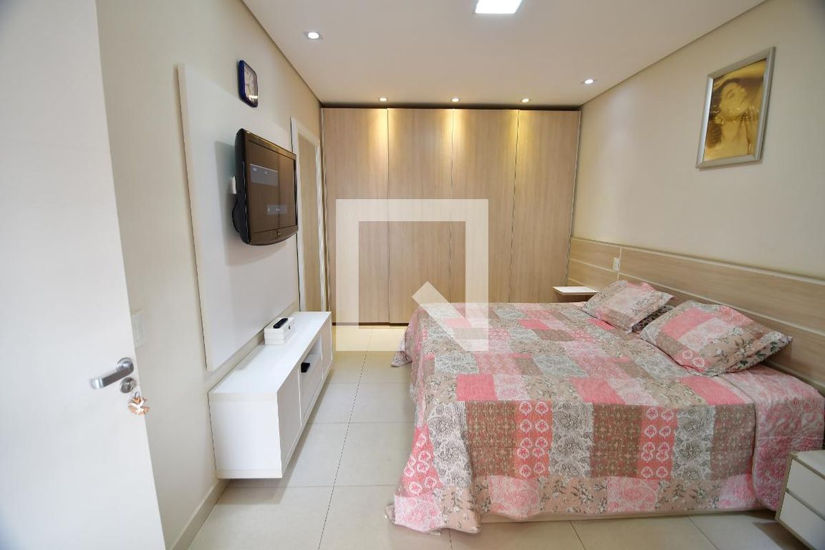 Casa à Venda - Taquaral, 4 Quartos,  250 m2 em , Campinas - sp | SoloBR