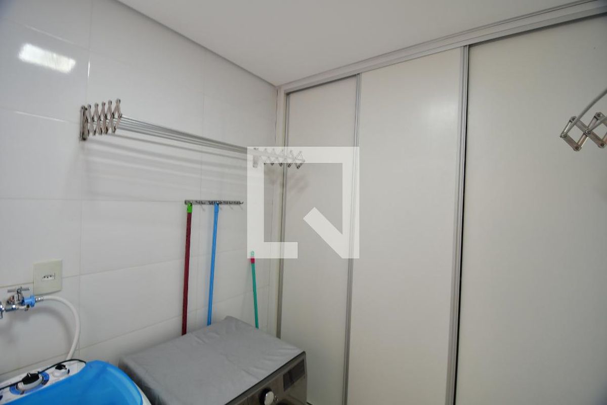 Casa à Venda - Taquaral, 4 Quartos,  250 m2 em , Campinas - sp | SoloBR