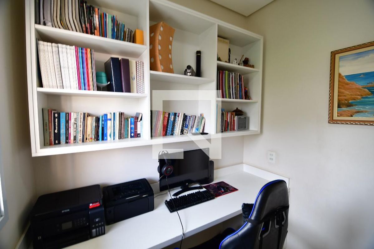 Casa à Venda - Taquaral, 4 Quartos,  250 m2 em , Campinas - sp | SoloBR