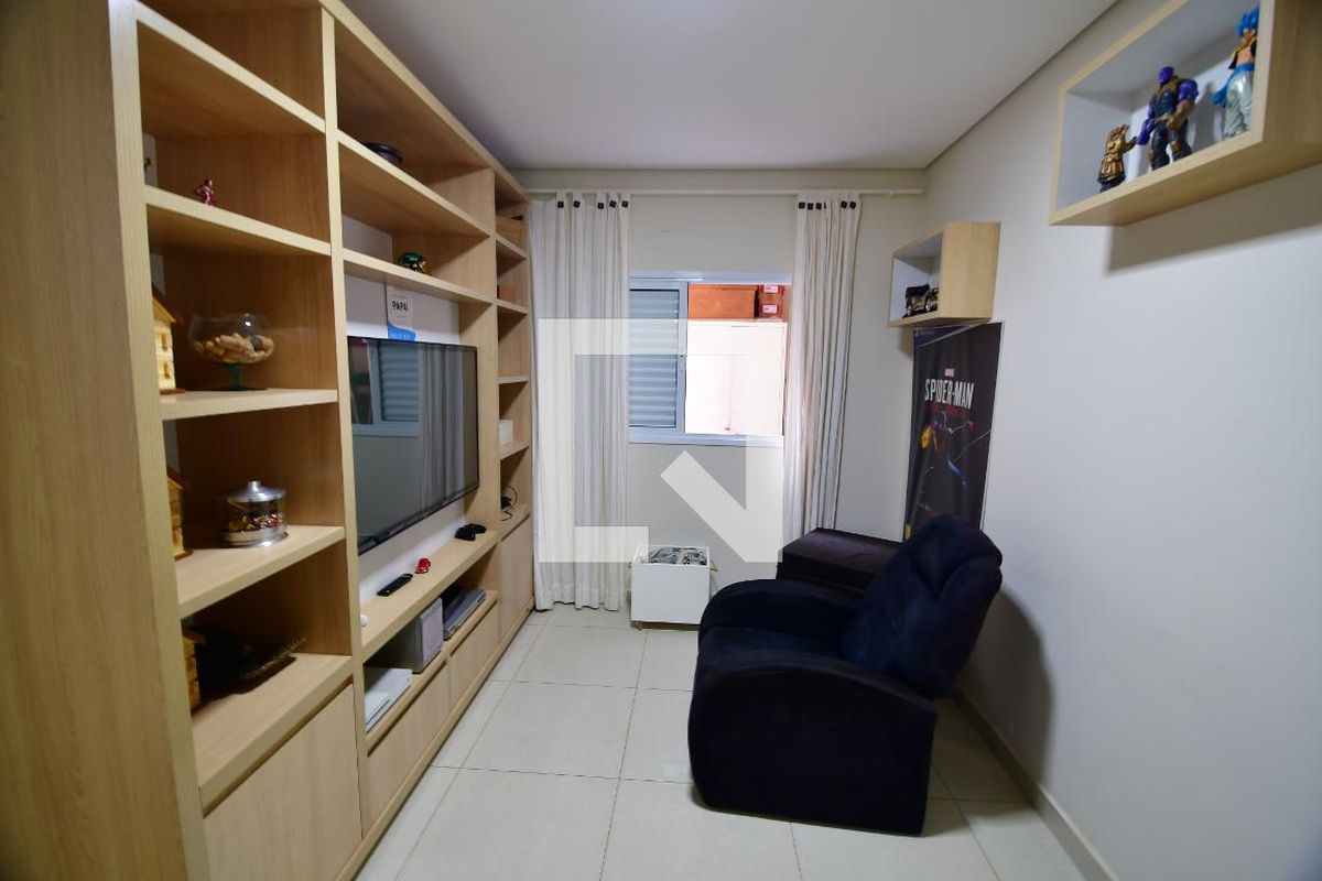 Casa à Venda - Taquaral, 4 Quartos,  250 m2 em , Campinas - sp | SoloBR