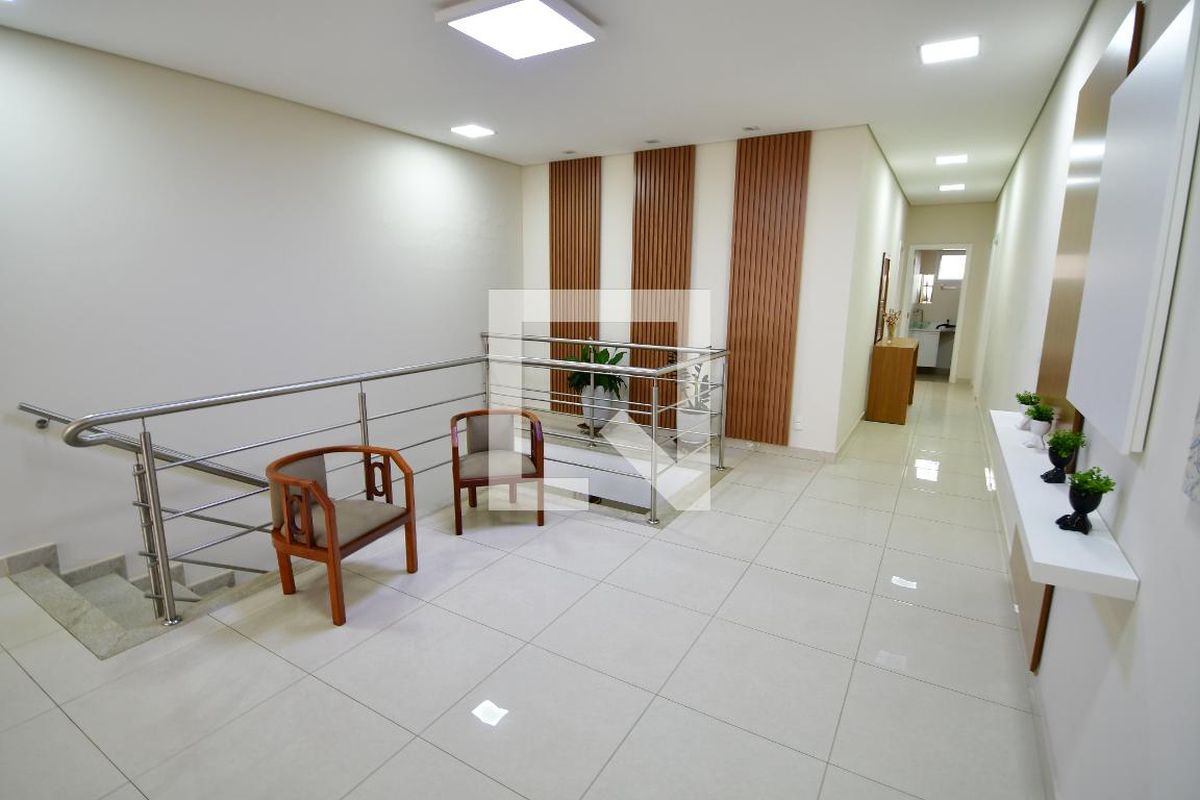 Casa à Venda - Taquaral, 4 Quartos,  250 m2 em , Campinas - sp | SoloBR