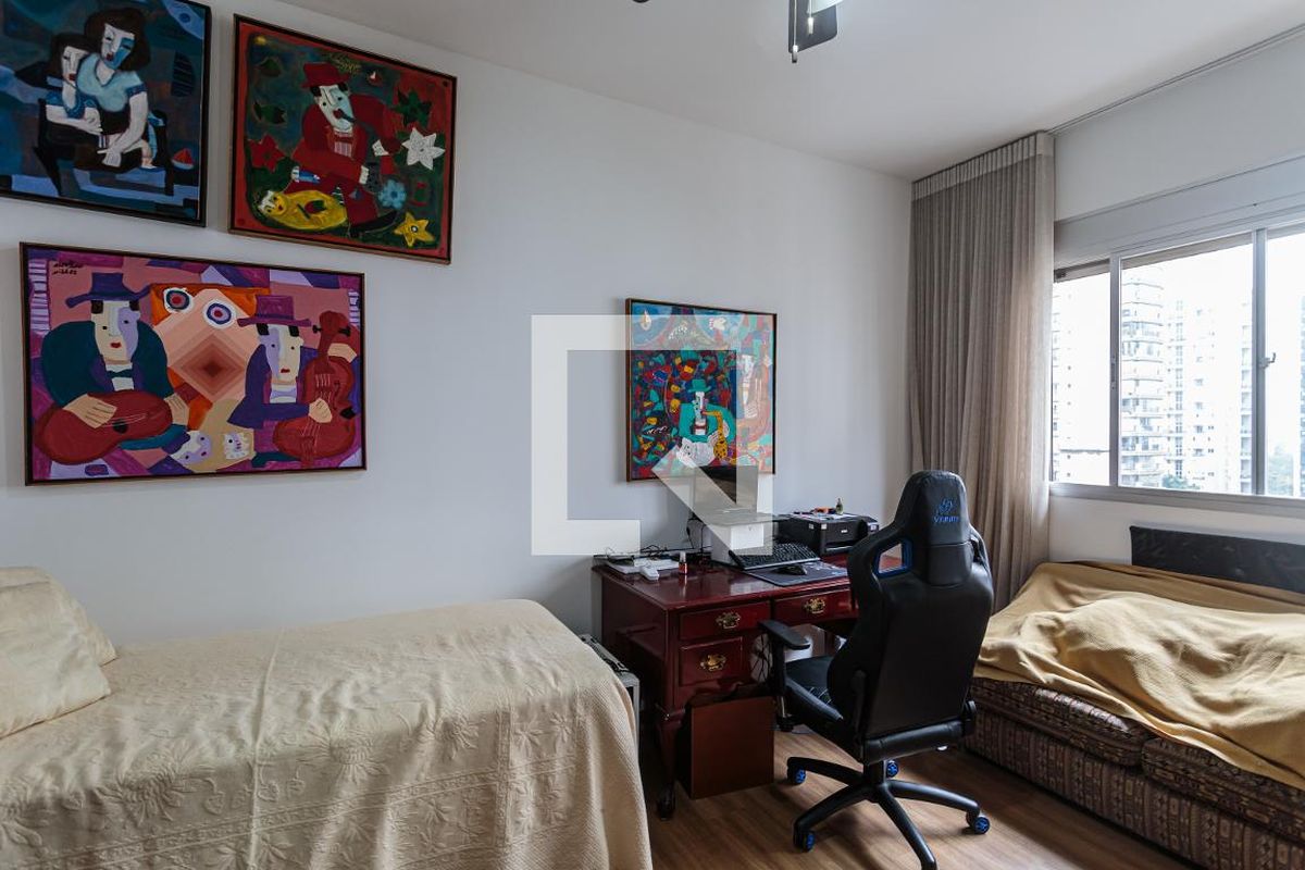 Apartamento, 4 quartos, 244 m² - Foto 12