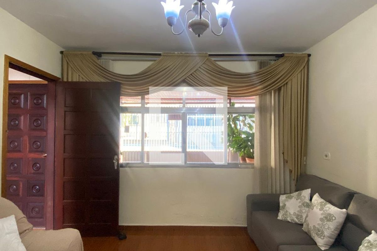 Casa, 2 quartos, 300 m² - Foto 2