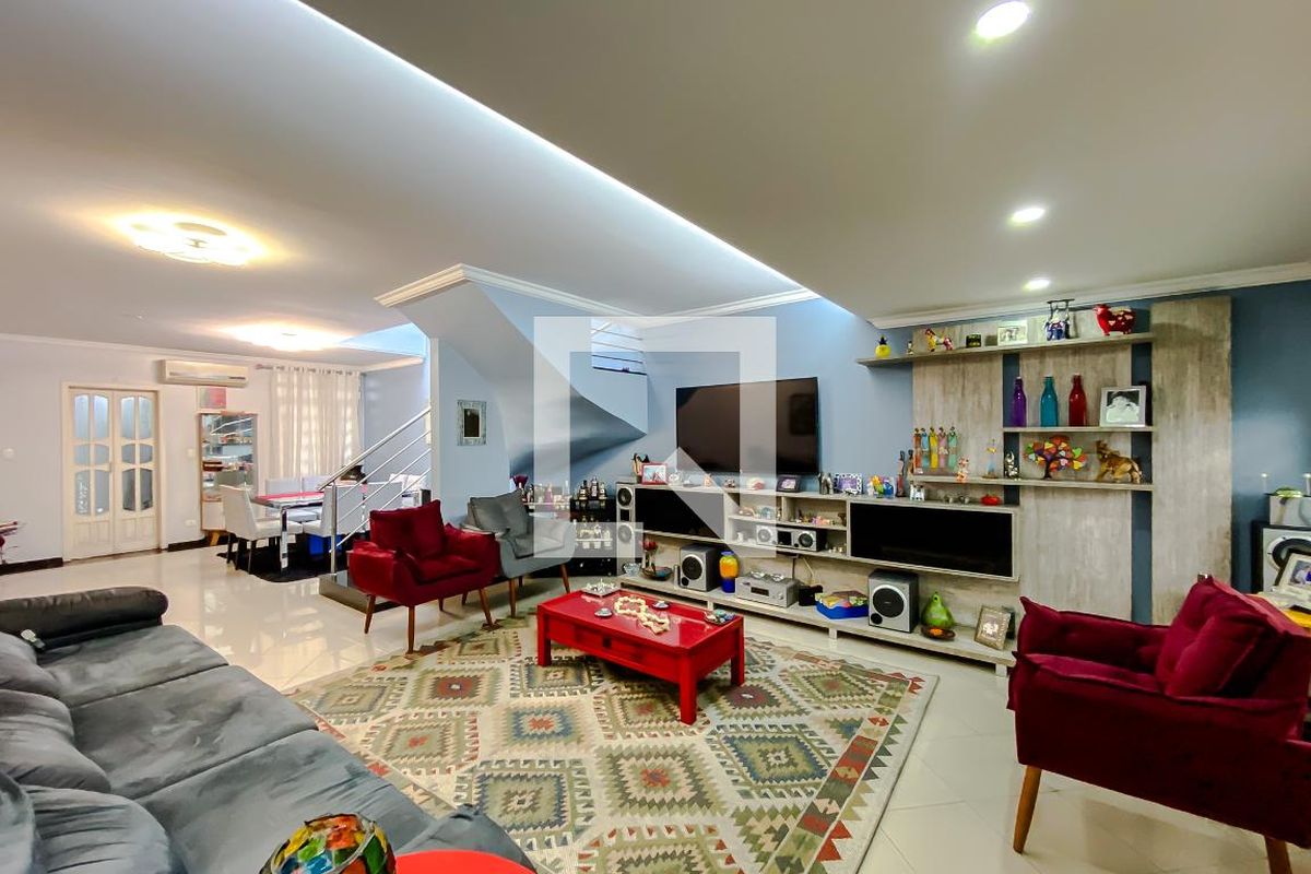 Casa, 3 quartos, 180 m² - Foto 1