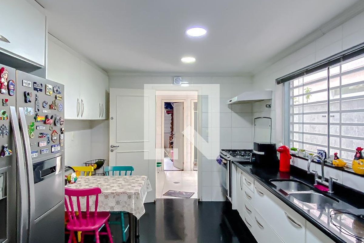 Casa, 3 quartos, 180 m² - Foto 9