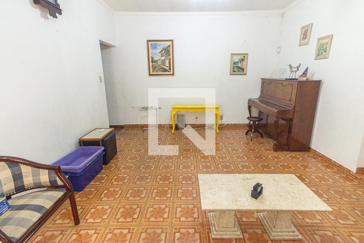 Casa, 3 quartos, 170 m² - Foto 2