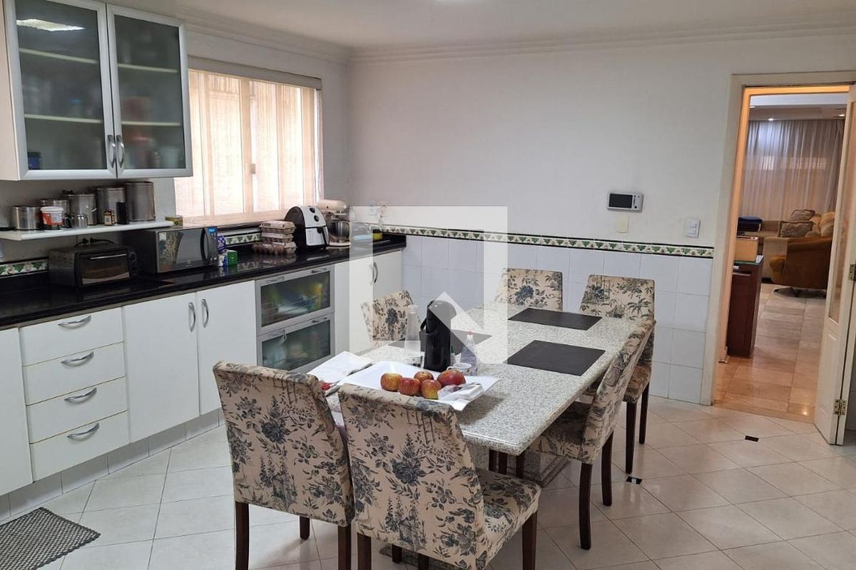 Casa, 4 quartos, 240 m² - Foto 14