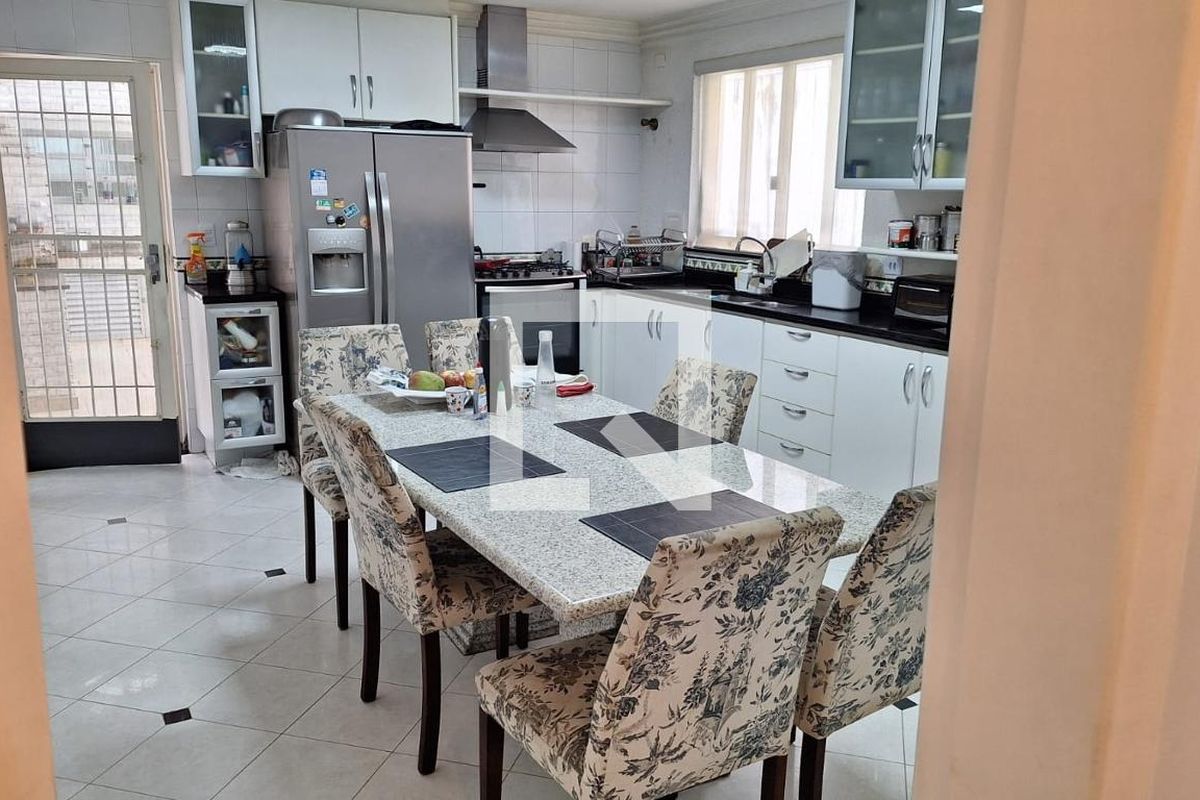 Casa, 4 quartos, 240 m² - Foto 12