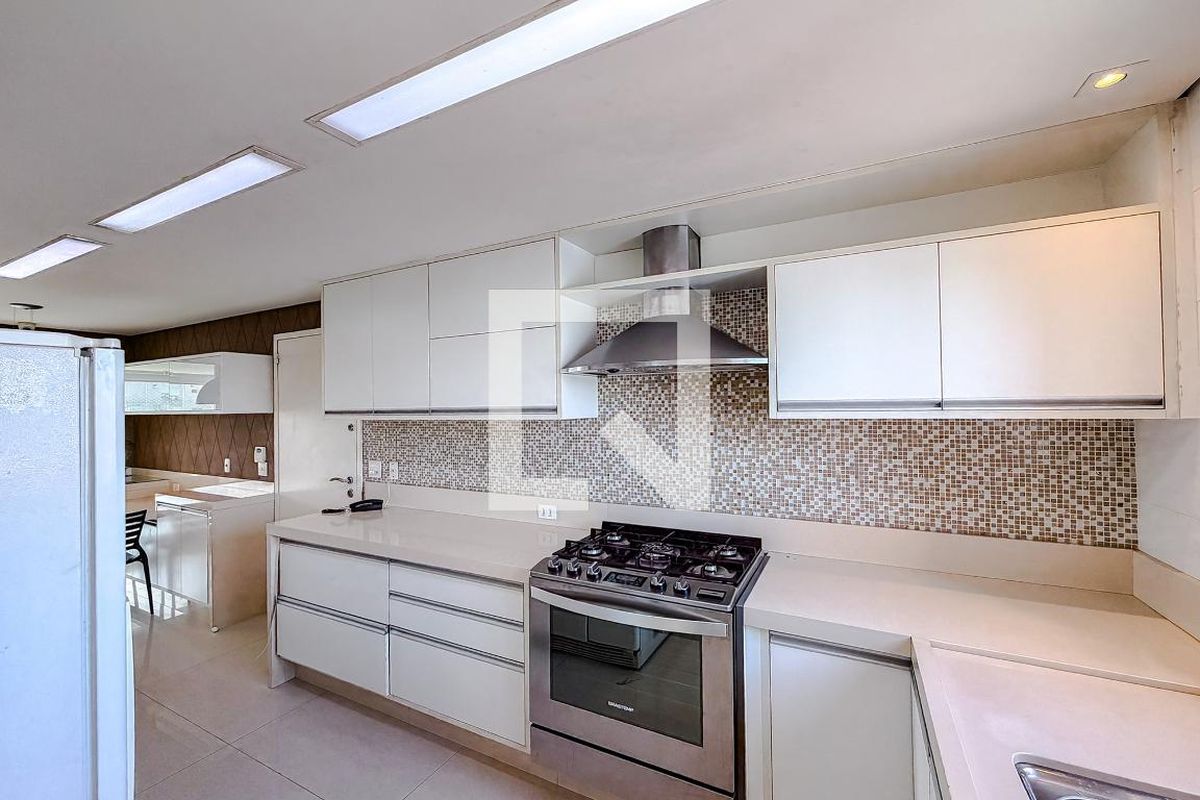 Apartamento, 4 quartos, 240 m² - Foto 64