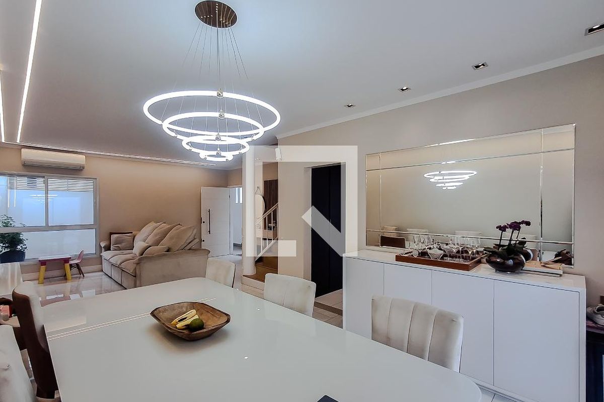 Casa, 3 quartos, 280 m² - Foto 2