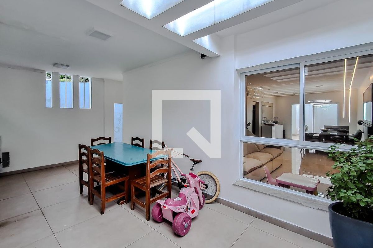 Casa, 3 quartos, 280 m² - Foto 59
