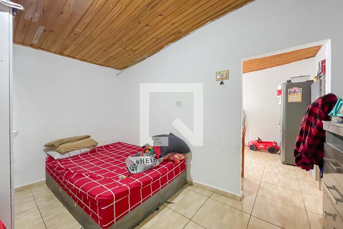Casa, 1 quarto, 270 m² - Foto 2