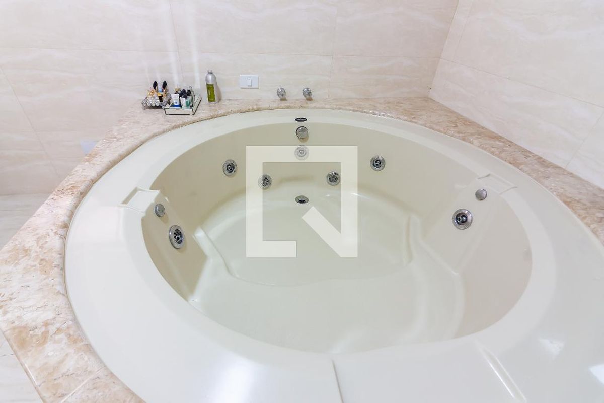 Casa, 3 quartos, 329 m² - Foto 33