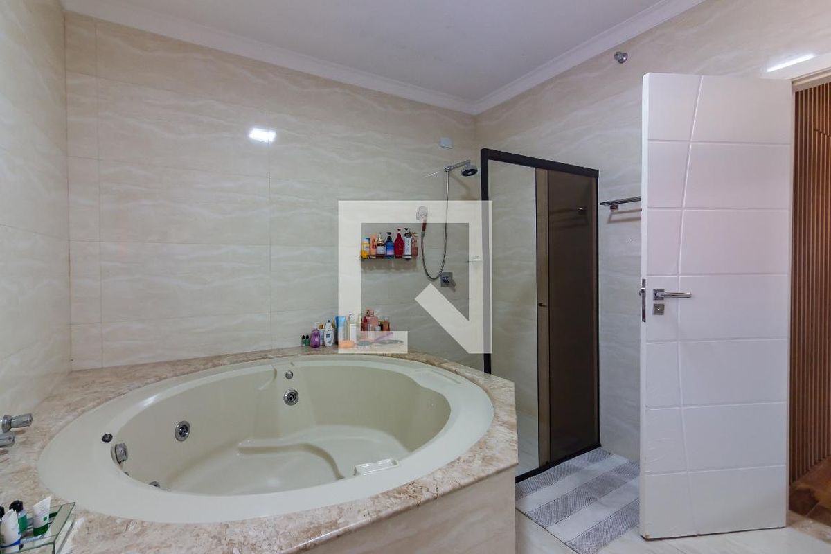 Casa, 3 quartos, 329 m² - Foto 31