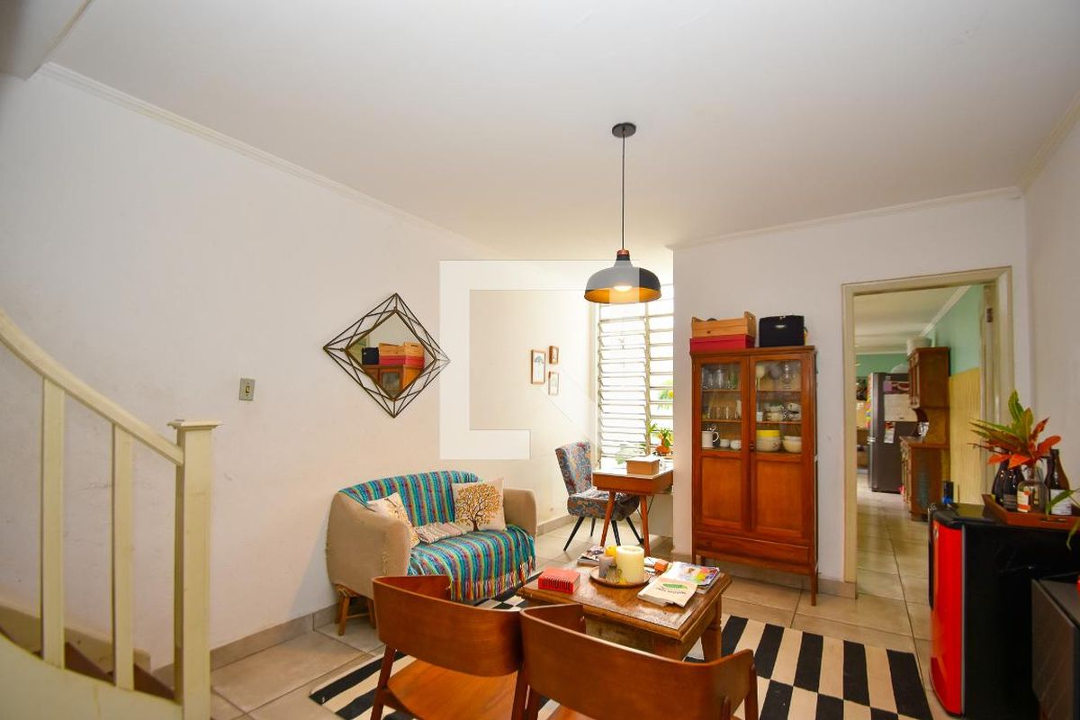 Casa, 2 quartos, 186 m² - Foto 1
