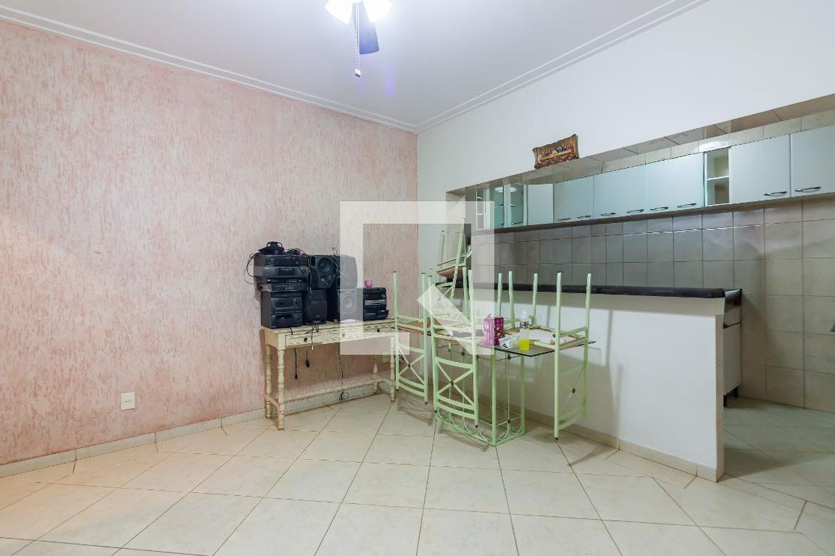 Casa, 3 quartos, 180 m² - Foto 4
