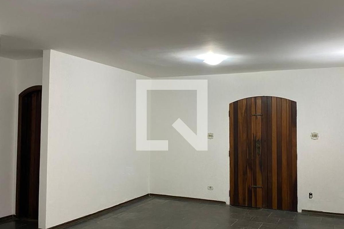 Casa, 4 quartos, 180 m² - Foto 2