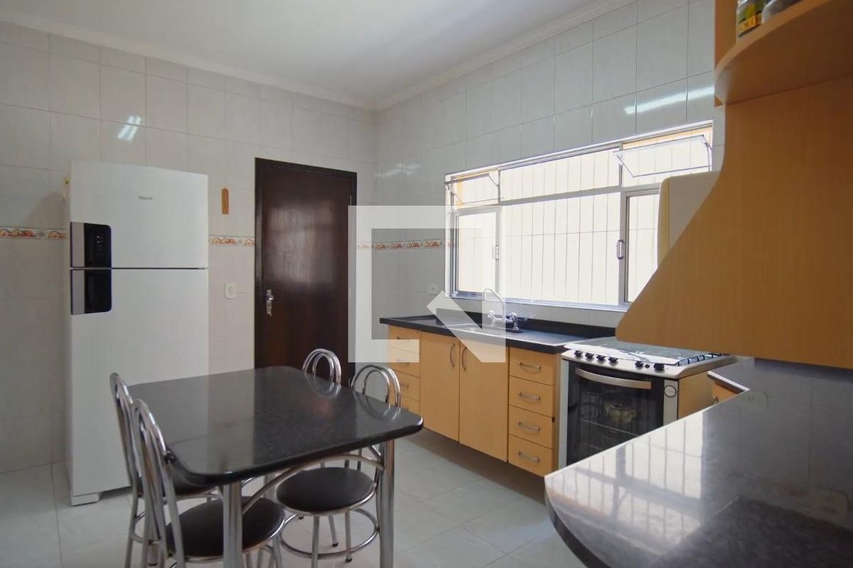 Casa, 3 quartos, 248 m² - Foto 19