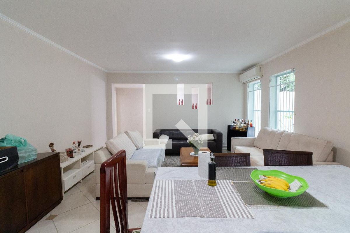 Casa, 3 quartos, 278 m² - Foto 1
